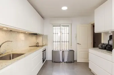 Una cocina o zona de cocina en Dream Vacation at Casa Vicki