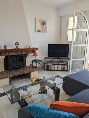 Una televisión o centro de entretenimiento en Penthouse Casa Andreas, Mojacar