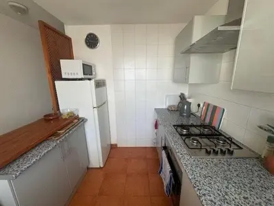 Una cocina o zona de cocina en 2 Bedroom Townhouse - Mojacar - sleeps 4 - R018