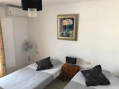 Cama o camas de una habitación en 2 Bedroom Townhouse - Mojacar - sleeps 4 - R018