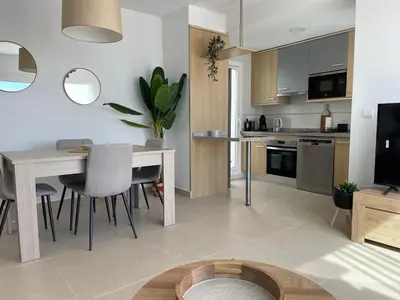 Una cocina o zona de cocina en Breeze 5