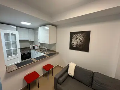 Una cocina o zona de cocina en Precioso y luminoso apartamento junto al mar y playa en Garrucha 1B