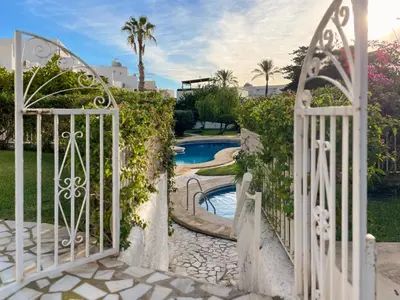 Piscina en o cerca de Precioso apartamento con jardín en Mojacar playa