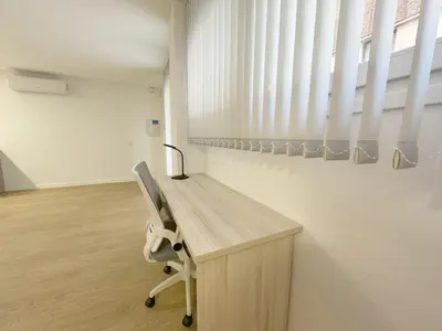 Plano de Amplio Apartamento con Parking y en el Centro