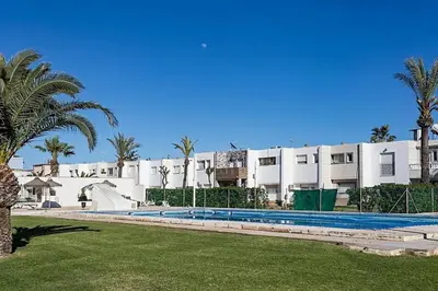 Piscina en o cerca de Sun and relax at the Tropicana beach