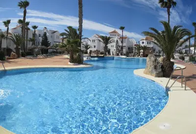 Piscina en o cerca de Bajo Golf Center Pueblo