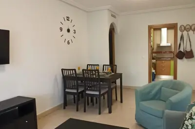 Zona de estar de 2 Bed Apt - Close To Beach - Pool - Balcony