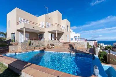 Piscina en o cerca de Villa Super Lujo Mojacar -7 hab - piscina - vistas al mar