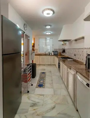 Una cocina o zona de cocina en Villa Super Lujo Mojacar -7 hab - piscina - vistas al mar