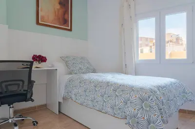 Cama o camas de una habitación en carabineros playa Almería