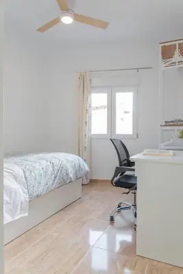 Cama o camas de una habitación en carabineros playa Almería