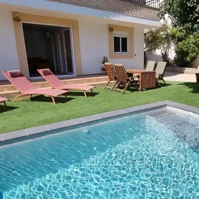 Alborán - Apartamento con piscina privada y jardín cerca de la playa aire acondicionado