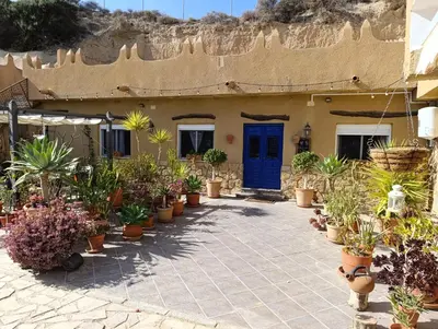 Edificio en el que se encuentra la habitación en casa particular