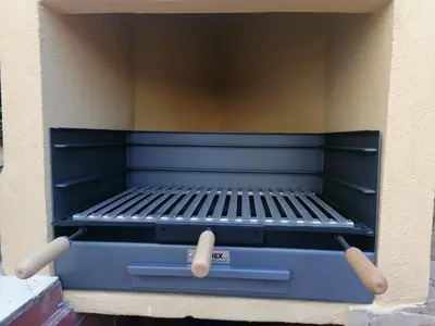 Barbacoa disponible para clientes en el apartamento