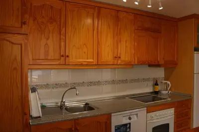 Una cocina o zona de cocina en Vera Mar 5 Front Line Beach Apartment