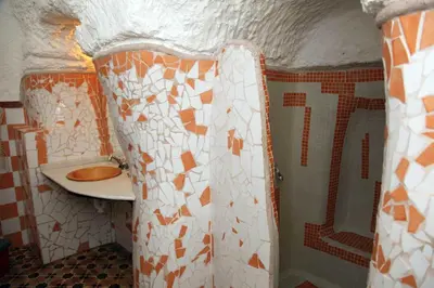 Un baño de Cuevas Del Zenete