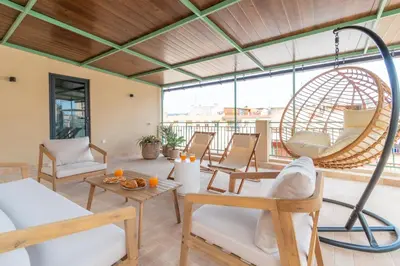 Zona de estar de Casa con Encanto y Futbolín junto a la Playa - By Aloha Palma