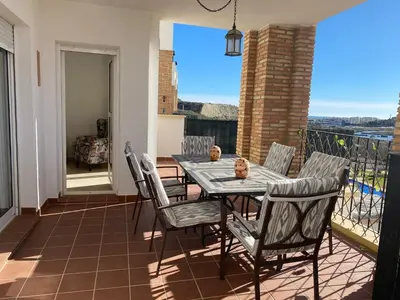 Un balcón o terraza de 2 Bedroom - Veranda Agua Vera Playa - Sleeps 4 - R858