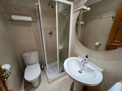 Un baño de Desert Springs award-winning Golf Resort apartment