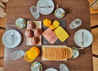 Comida en o cerca de este apartamento
