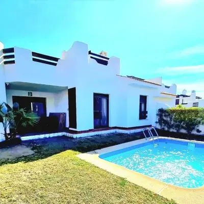 Casa Salinas con piscina privada en Vera Playa
