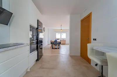 Una cocina o zona de cocina en Piso Garrucha beautiful & spacious apartment - 50 meters from the beach