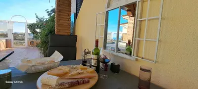 Comida en o cerca de esta villa