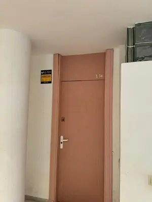 Plano de Acogedor al lado de el mar
