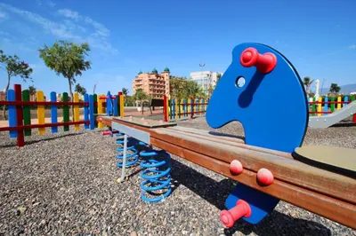 Zona de juegos infantil en Expoholidays - Parque Salinas