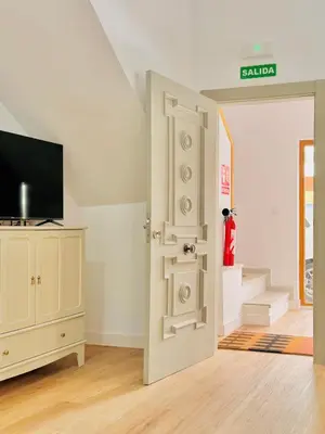 Una televisión o centro de entretenimiento en Placeta Serna La Buena Vida