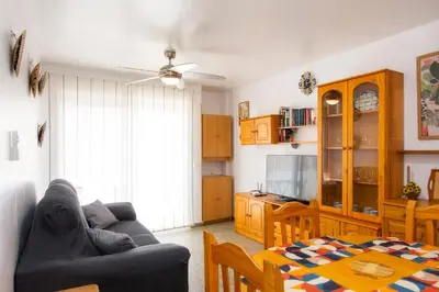 Una cocina o zona de cocina en Apartamento céntrico Belquimar a pocos pasos de la playa