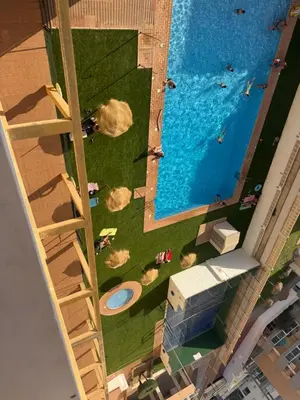 Piscina en o cerca de piso avda sabinal con piscina