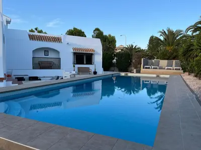 Piscina en o cerca de Villa de los Osos - 3min Walk To The Beach & Club De Golf Playa Serena, Entire House, Chalet With XXL Private Pool & Gym