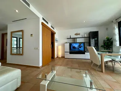 Una televisión o centro de entretenimiento en Starfish Mojácar