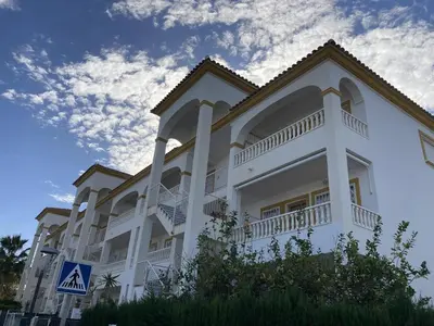 Edificio en el que se encuentra el apartamento
