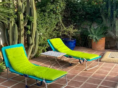 Jardín al aire libre en Villa Anfora Puerto Rey