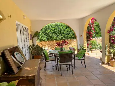 Jardín al aire libre en Villa Anfora Puerto Rey