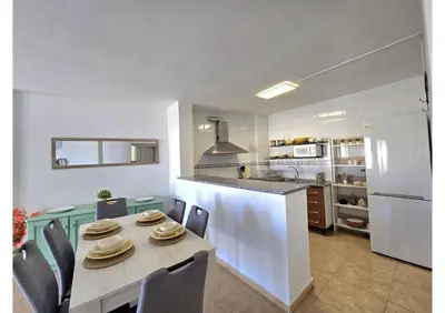 Una cocina o zona de cocina en El Oficio