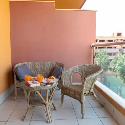 CT 386 AL - Faro's Roquetas Beach Apartment