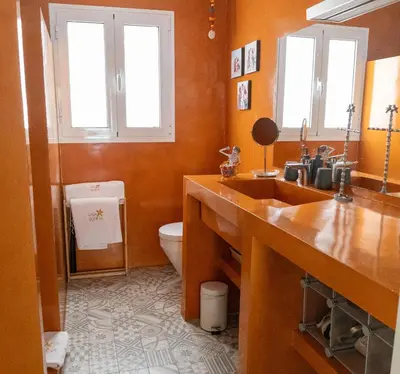 Un baño de CT 385 AL - Faro's Soulrise Villa - Mojacar - Pool & Artistic Flair close to the Beach