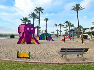 Zona de juegos infantil en Vera Apartamento Perla Esmeralda