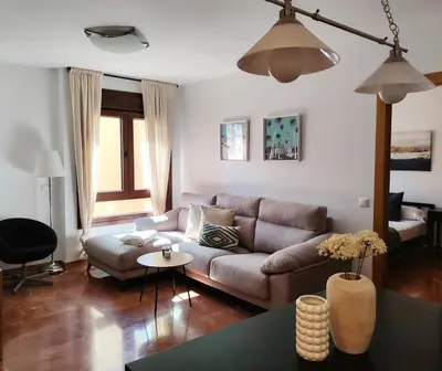 Zona de estar de Paseo de Almería Suites en pleno centro de Almería, 2 Hab
