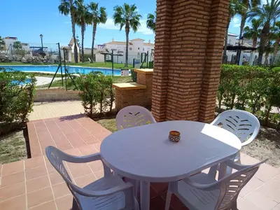 Piscina en o cerca de Bonito y cómodo apartamento