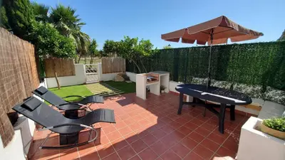 Jardín al aire libre en Casa Indi Vera
