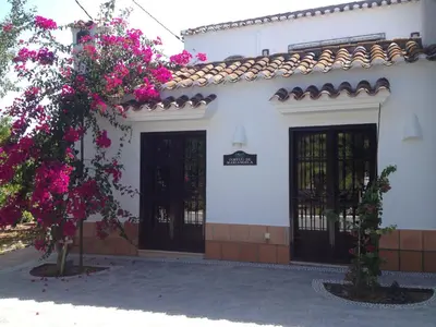 Fachada o entrada de Cortijo de Mariangela tres