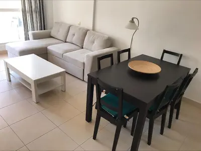 Zona de estar de 2 bedroom apartment in the Oasis complex