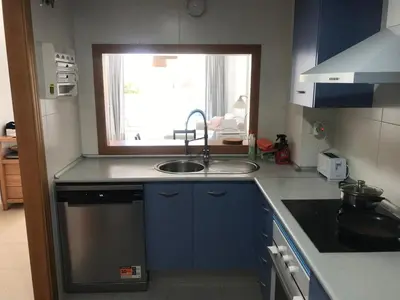 Una cocina o zona de cocina en 2 bedroom apartment in the Oasis complex