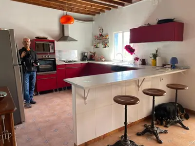 Una cocina o zona de cocina en Cortijo Maya, maison troglodyte pour 10 personnes