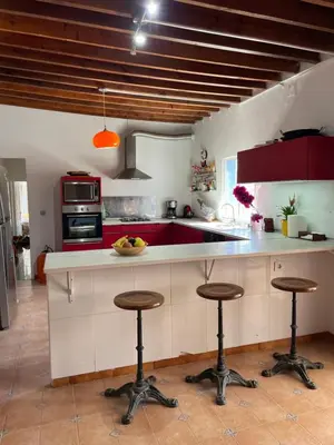 Una cocina o zona de cocina en Cortijo Maya, maison troglodyte pour 10 personnes