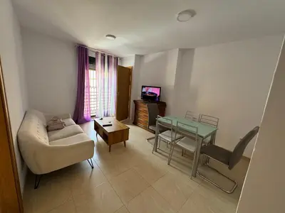 Zona de estar de apartamento vacacional roquetas de mar